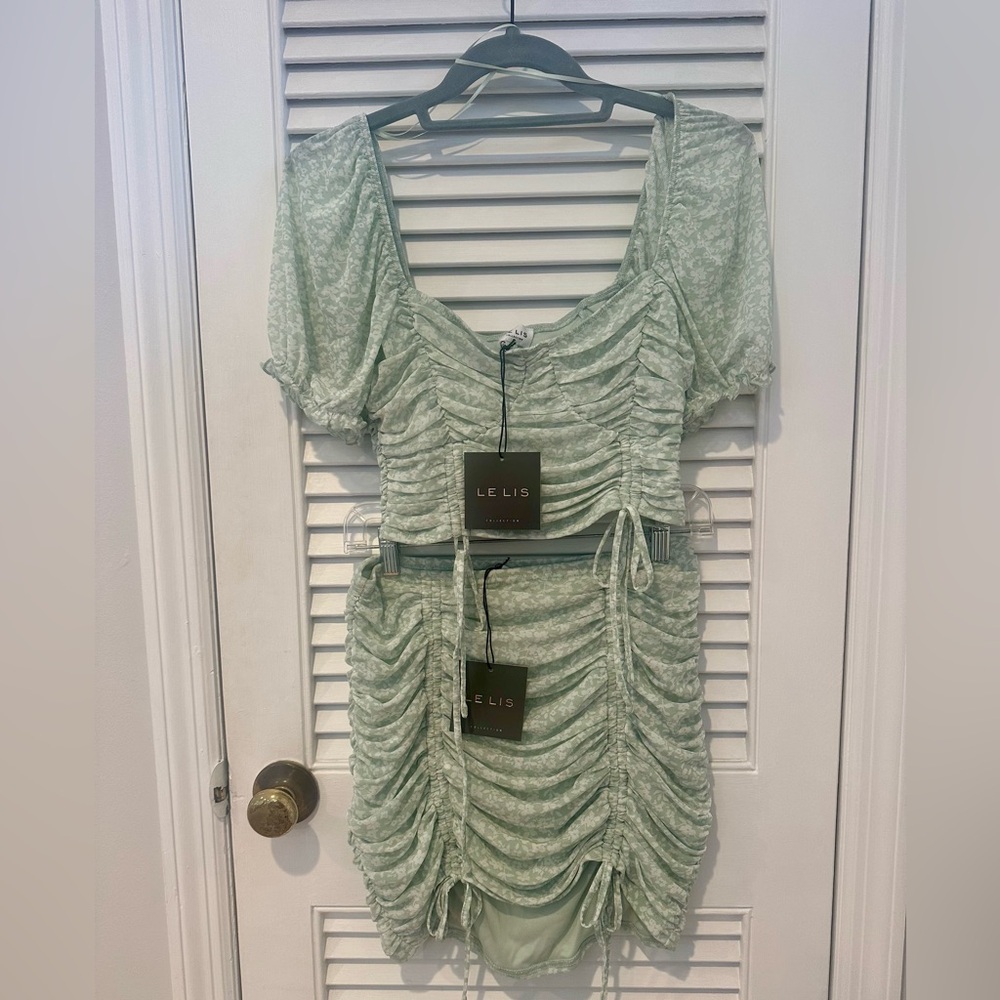 Lelis 2-piece set - green floral - skirt - crop top